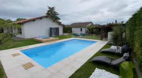 Maison avec piscine et jacuzzi